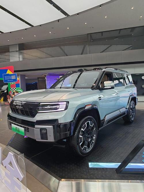 广州118比亚迪方程豹硬派越野的爆款，英菲尼迪35周年与你共成长